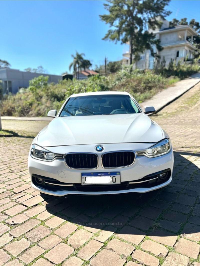 320I 2.0 SPORT 16V TURBO ACTIVE FLEX 4P AUTOMÁTICO - 2017 - NOVA PRATA