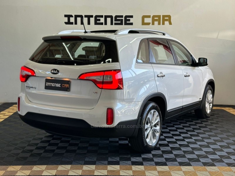 SORENTO EX 3.5 L V6 4X4 AUTOMÁTICO - 2015 - NOVO HAMBURGO