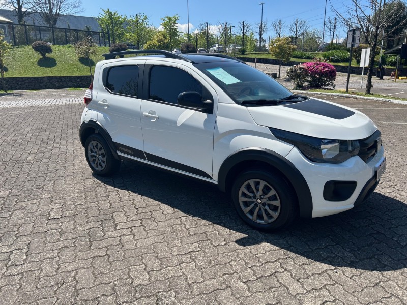 MOBI 1.0 TREKKING 8V FLEX 4P MANUAL - 2021 - CAXIAS DO SUL