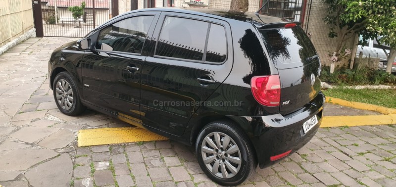 FOX 1.0 ITREND 8V FLEX 4P MANUAL - 2011 - CAXIAS DO SUL