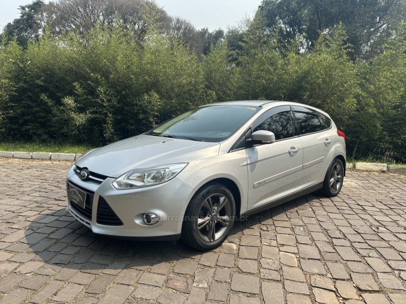 FOCUS 1.6 SE 16V FLEX 4P AUTOMÁTICO - 2015 - NOVA PRATA