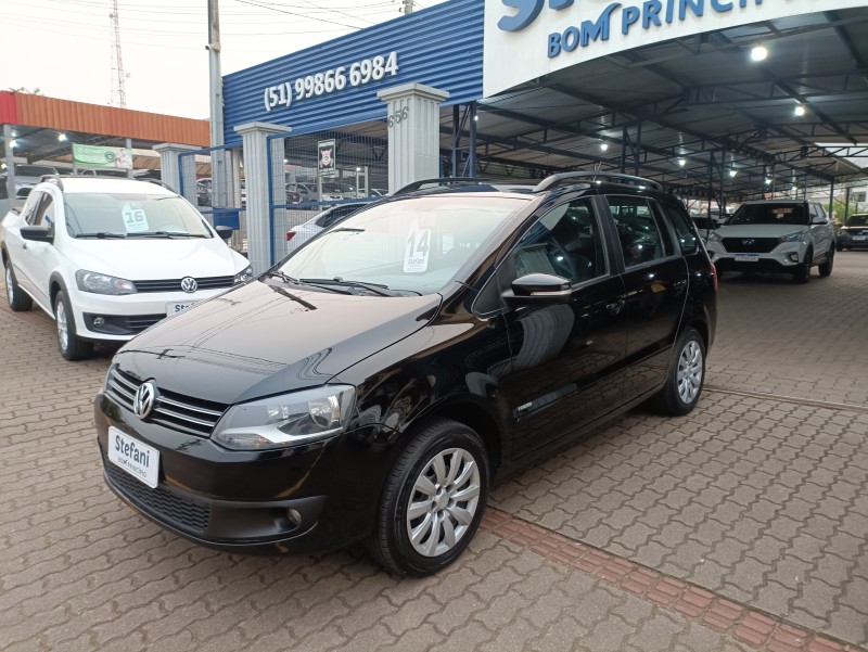 SPACEFOX 1.6 MI TREND 8V FLEX 4P MANUAL - 2014 - BOM PRINCíPIO