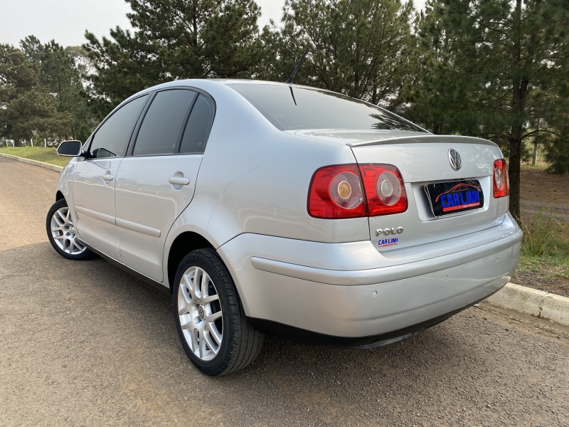 POLO 1.6 MI 8V FLEX 4P MANUAL - 2011 - VACARIA