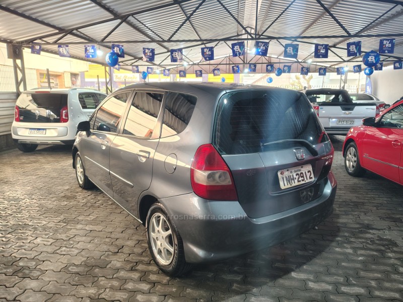 FIT 1.4 LX 8V GASOLINA 4P MANUAL - 2007 - GUAPORé