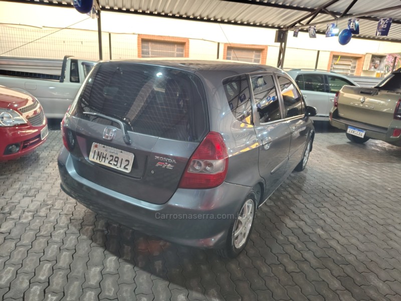 FIT 1.4 LX 8V GASOLINA 4P MANUAL - 2007 - GUAPORé