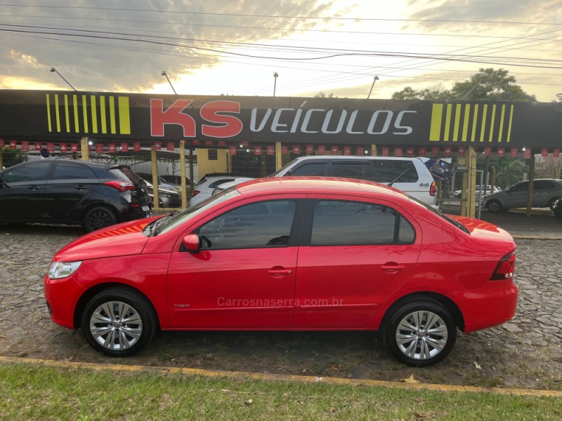 VOYAGE 1.0 MI 8V FLEX 4P MANUAL - 2013 - DOIS IRMãOS