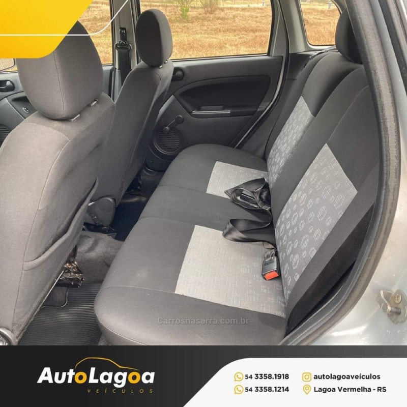 FIESTA 1.0 MPI HATCH 8V FLEX 4P MANUAL - 2012 - LAGOA VERMELHA