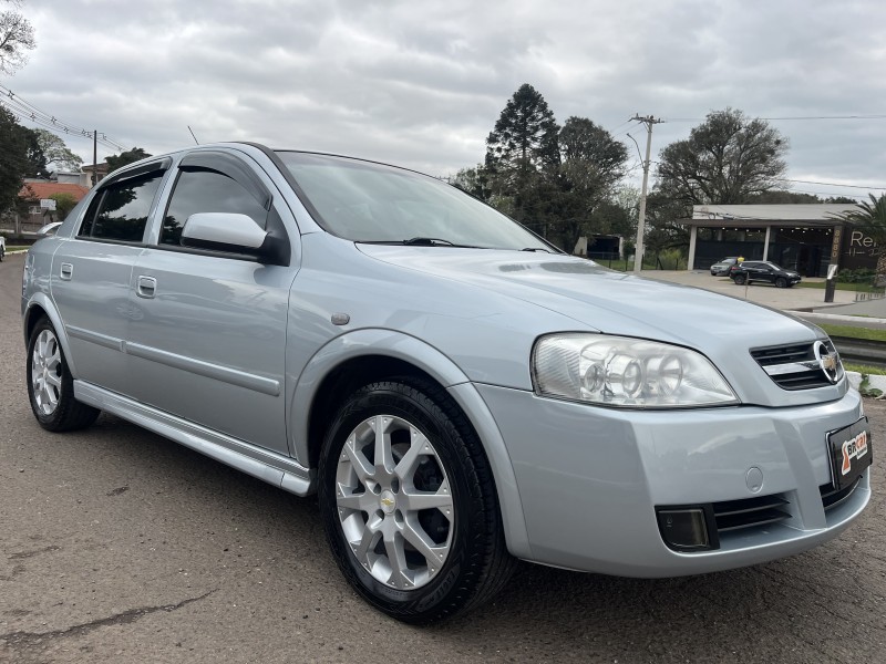 ASTRA 2.0 MPFI ADVANTAGE SEDAN 8V FLEX 4P MANUAL - 2011 - DOIS IRMãOS