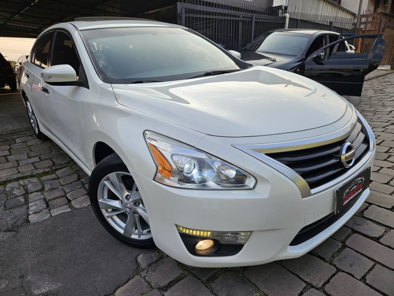 ALTIMA 2.5 SL 16V GASOLINA 4P AUTOMÁTICO - 2014 - CAXIAS DO SUL