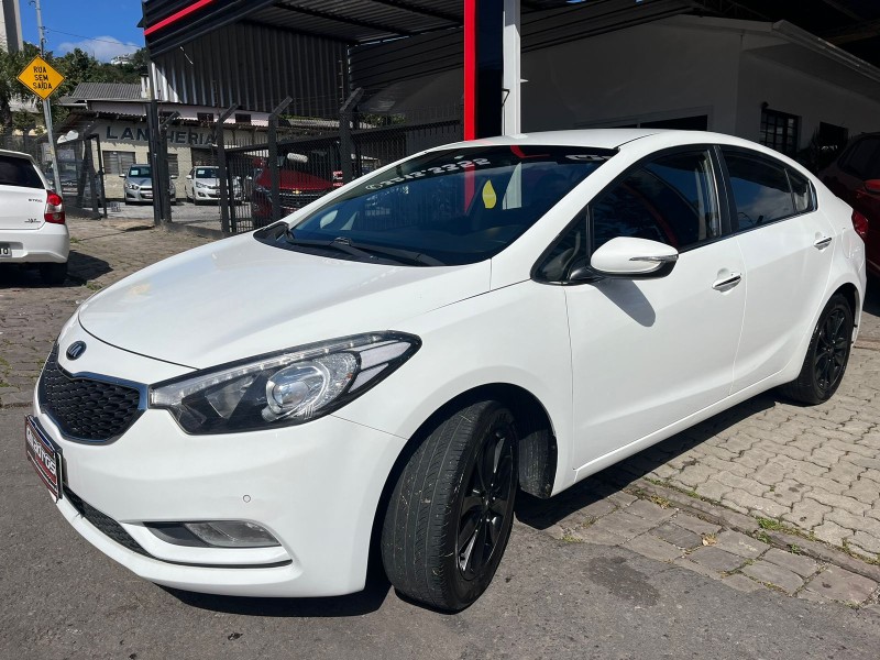 CERATO 1.6 EX3 SEDAN 16V GASOLINA 4P AUTOMÁTICO - 2014 - CAXIAS DO SUL