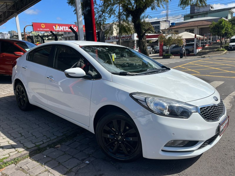 CERATO 1.6 EX3 SEDAN 16V GASOLINA 4P AUTOMÁTICO - 2014 - CAXIAS DO SUL