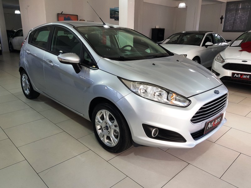 FIESTA 1.6 SE HATCH 16V FLEX 4P AUTOMÁTICO - 2015 - CAXIAS DO SUL