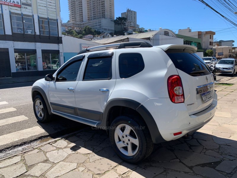 DUSTER 1.6 DYNAMIQUE 4X2 16V FLEX 4P MANUAL - 2013 - CAXIAS DO SUL