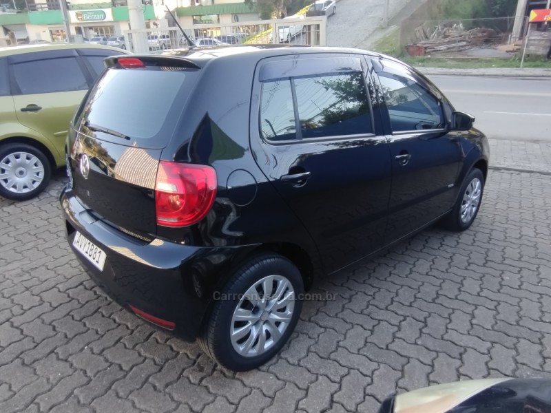 FOX 1.0 MI 8V FLEX 4P MANUAL - 2013 - CAXIAS DO SUL