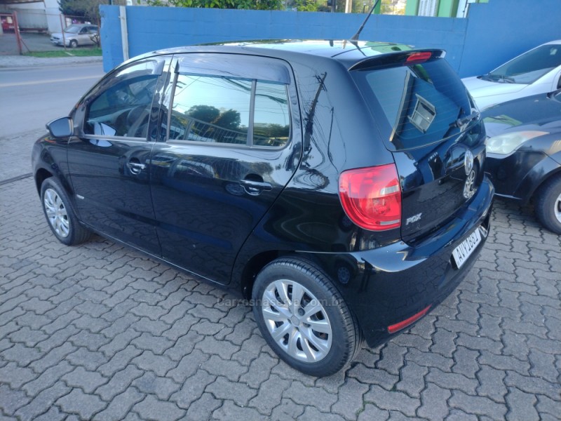 FOX 1.0 MI 8V FLEX 4P MANUAL - 2013 - CAXIAS DO SUL