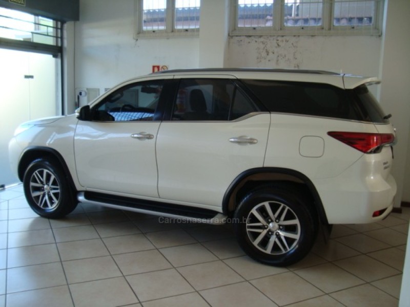 HILUX 2.8 SRX PLUS 4X4 CD TURBO DIESEL 4P AUTOMÁTICO - 2019 - BENTO GONçALVES