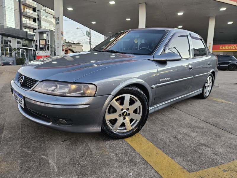 VECTRA 2.2 MPFI CHALLENGE 16V GASOLINA 4P MANUAL - 2001 - CAXIAS DO SUL