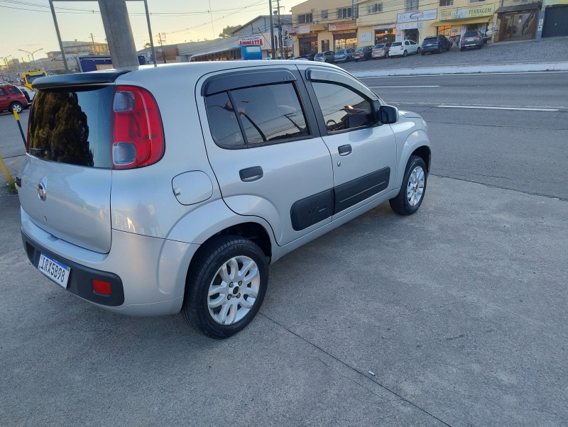 UNO 1.4 EVO ECONOMY 8V FLEX 4P MANUAL - 2011 - CAXIAS DO SUL