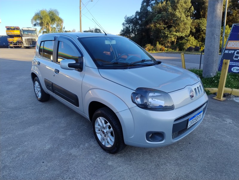 UNO 1.4 EVO ECONOMY 8V FLEX 4P MANUAL - 2011 - CAXIAS DO SUL