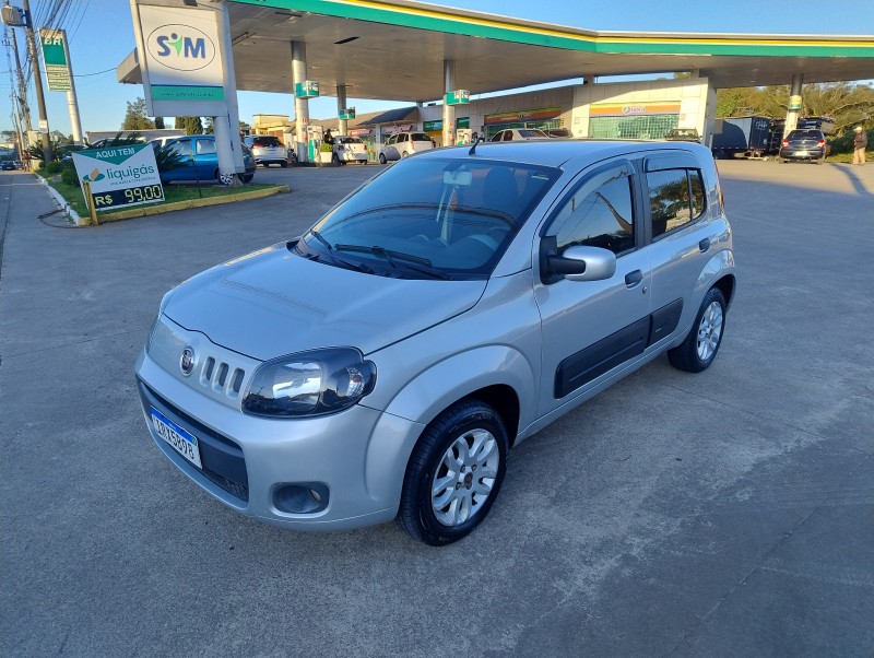 UNO 1.4 EVO ECONOMY 8V FLEX 4P MANUAL - 2011 - CAXIAS DO SUL