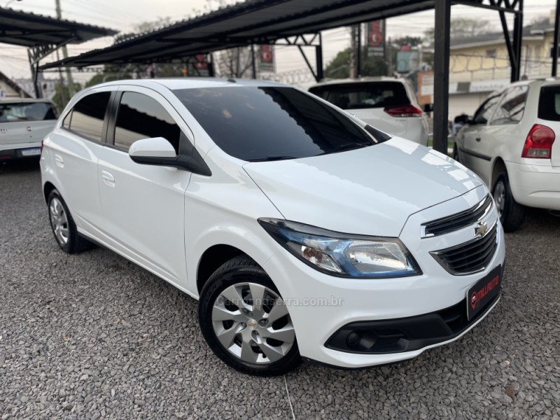 ONIX 1.4 MPFI LT 8V FLEX 4P MANUAL - 2015 - NOVO HAMBURGO