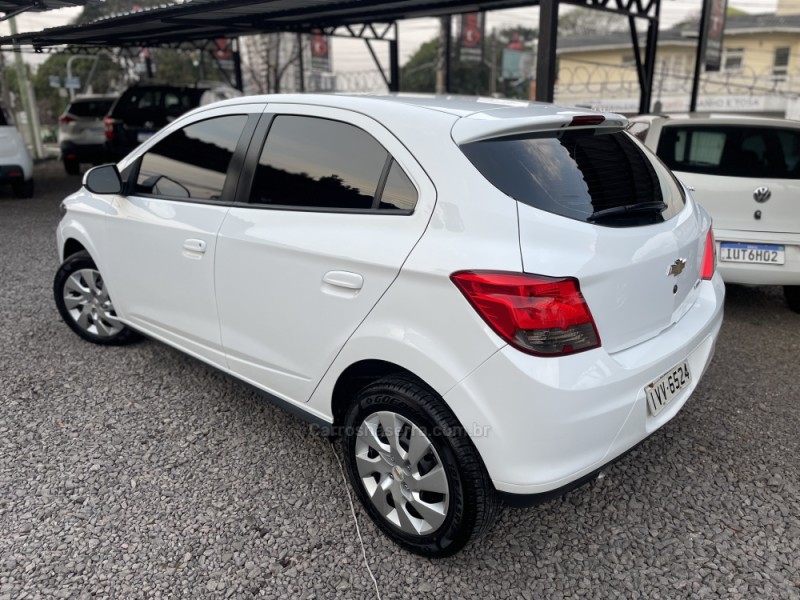 ONIX 1.4 MPFI LT 8V FLEX 4P MANUAL - 2015 - NOVO HAMBURGO