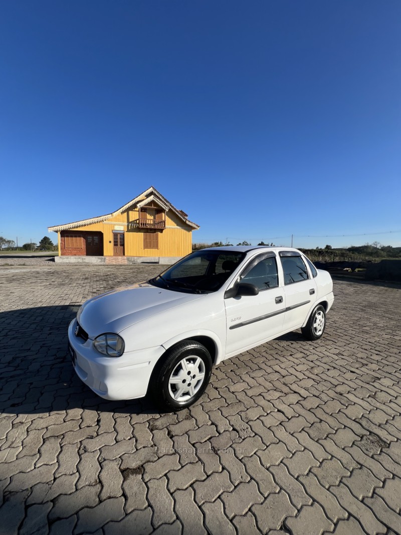 CLASSIC 1.0 MPFI LIFE 8V FLEX 4P MANUAL - 2006 - ANTôNIO PRADO