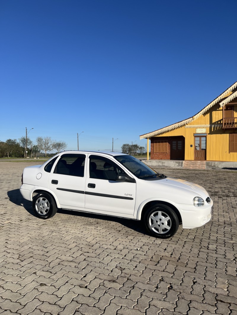 CLASSIC 1.0 MPFI LIFE 8V FLEX 4P MANUAL - 2006 - ANTôNIO PRADO