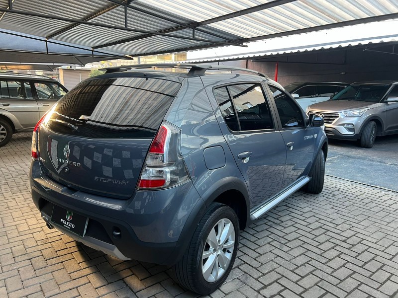 SANDERO 1.6 STEPWAY 16V FLEX 4P MANUAL - 2014 - CAXIAS DO SUL