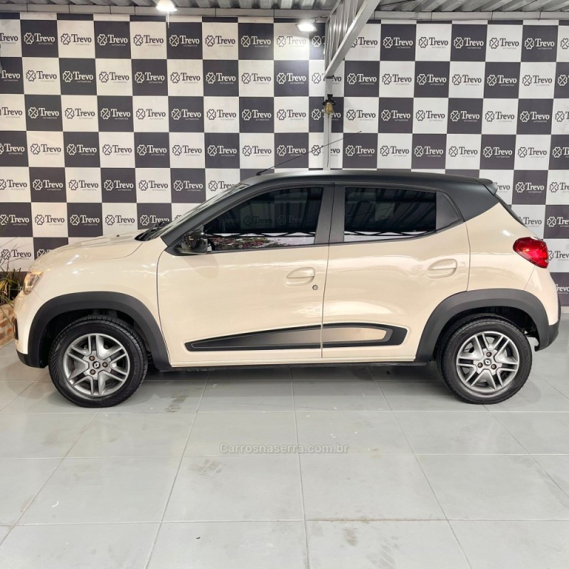 KWID 1.0 12V SCE FLEX INTENSE MANUAL - 2019 - TAQUARA