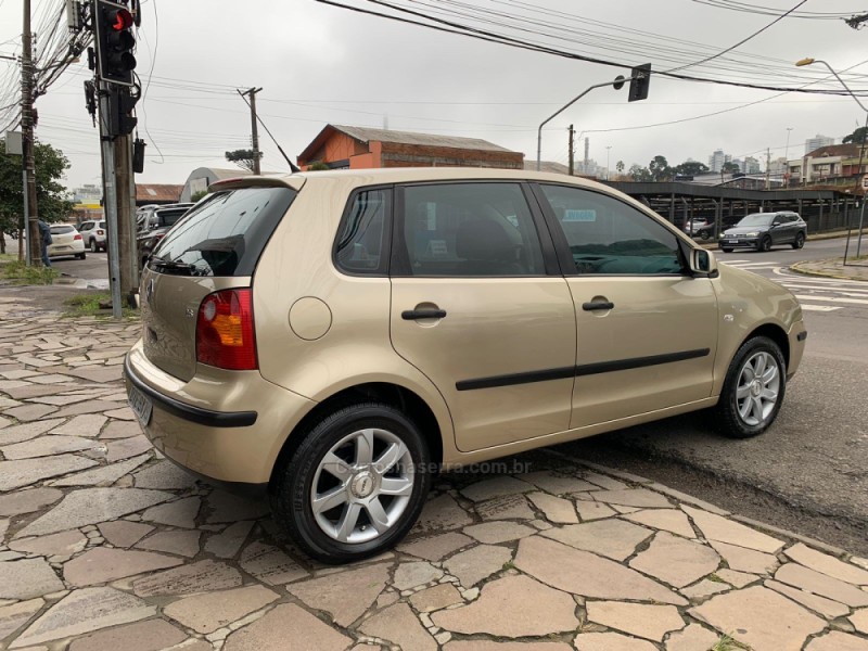 POLO 1.6 MI 8V FLEX 4P MANUAL - 2003 - CAXIAS DO SUL