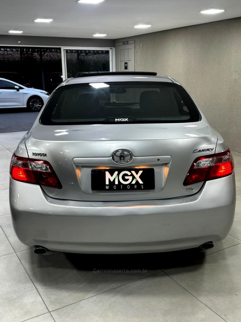 CAMRY 3.5 XLE V6 24V GASOLINA 4P AUTOMÁTICO - 2009 - PORTO ALEGRE