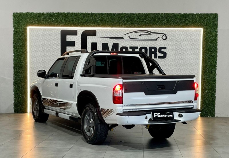 S10 2.4 MPFI RODEIO 4X2 CD 8V FLEX 4P MANUAL - 2011 - NOVO HAMBURGO