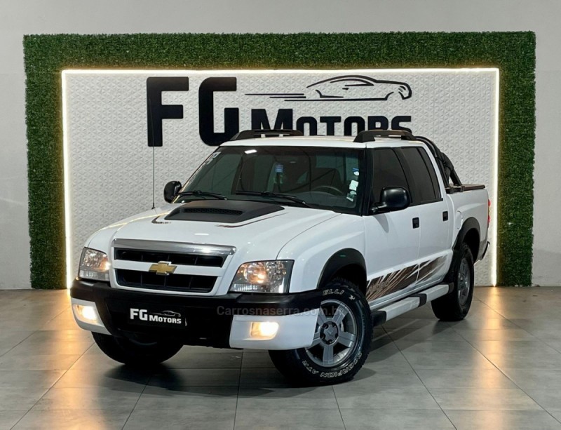 S10 2.4 MPFI RODEIO 4X2 CD 8V FLEX 4P MANUAL - 2011 - NOVO HAMBURGO