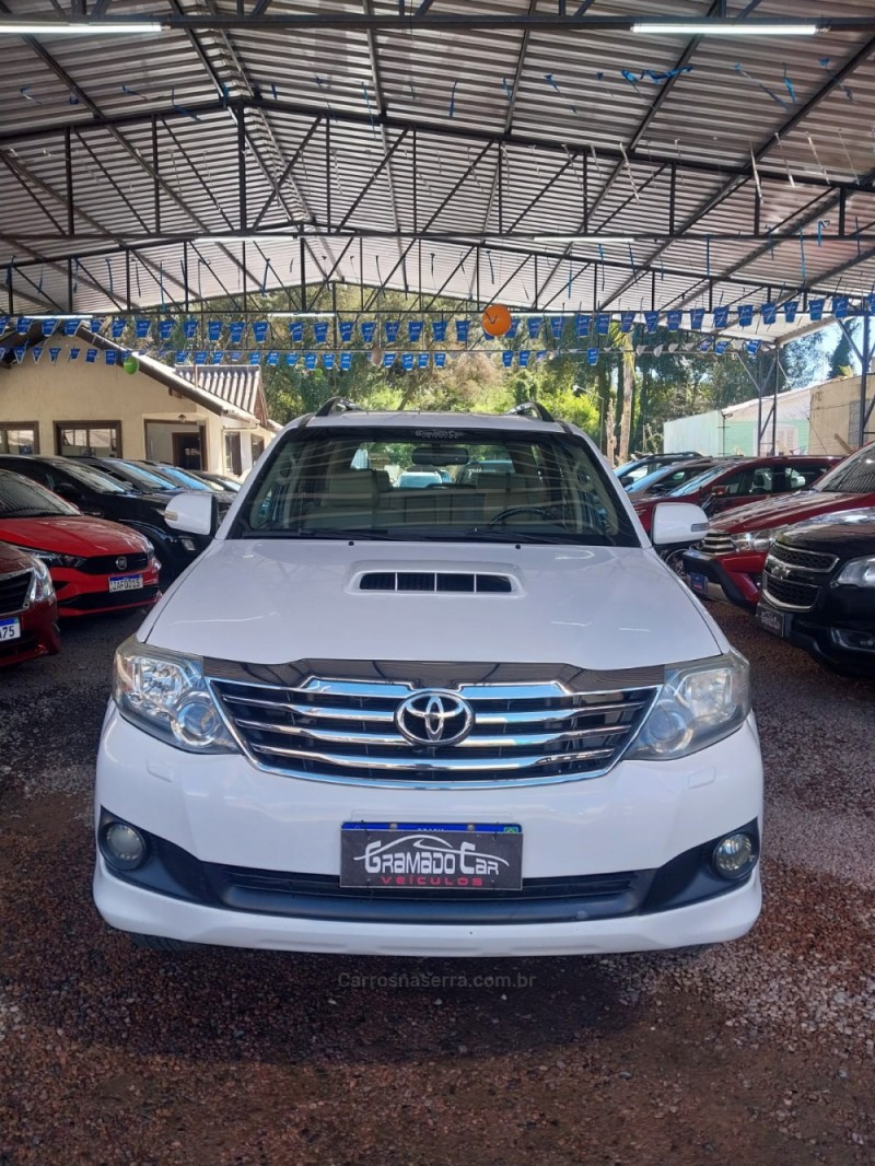 HILUX SW4 3.0 SRV 4X4 16V TURBO INTERCOOLER DIESEL 4P AUTOMÁTICO - 2013 - CANELA