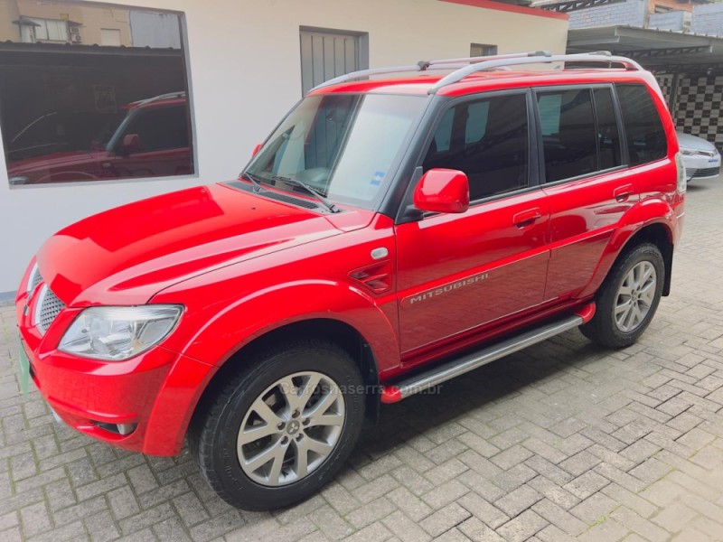 PAJERO TR4 2.0 4X2 16V 140CV FLEX 4P MANUAL - 2012 - NOVO HAMBURGO