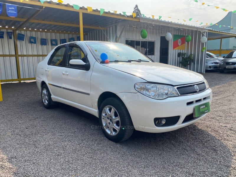 SIENA 1.4 MPI ELX 8V FLEX 4P MANUAL - 2006 - SAPIRANGA