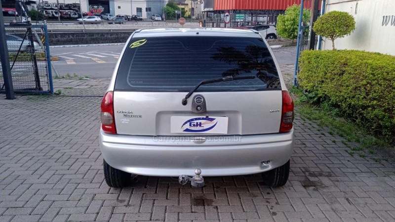 CORSA 1.0 MPFI MILENIUM 8V GASOLINA 4P MANUAL - 2001 - CAXIAS DO SUL