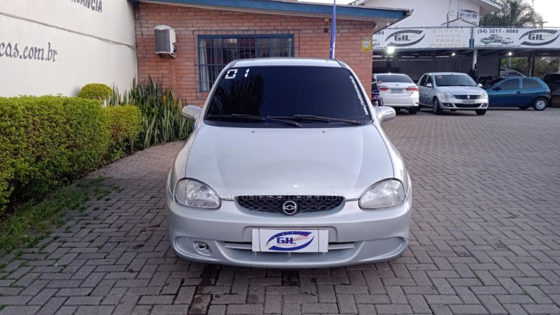 CORSA 1.0 MPFI MILENIUM 8V GASOLINA 4P MANUAL - 2001 - CAXIAS DO SUL