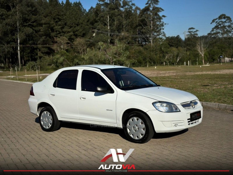 PRISMA 1.4 MPFI MAXX 8V FLEX 4P MANUAL - 2010 - SAPIRANGA