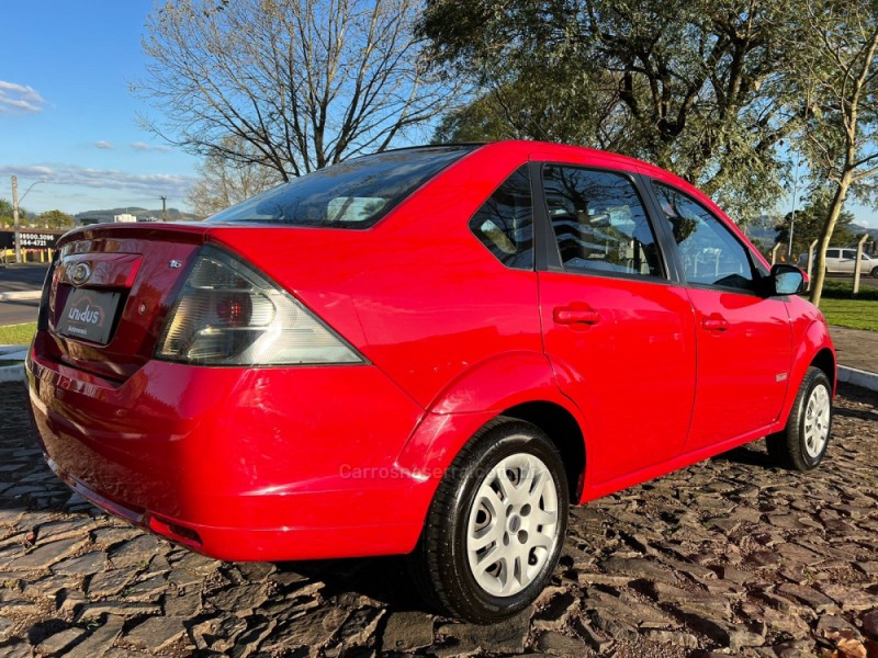 FIESTA 1.6 MPI CLASS SEDAN 8V FLEX 4P MANUAL - 2012 - DOIS IRMãOS