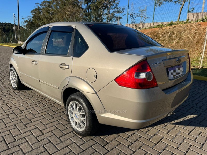 FIESTA 1.6 ROCAM SEDAN 8V FLEX 4P MANUAL - 2007 - CAXIAS DO SUL