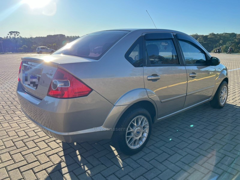 FIESTA 1.6 ROCAM SEDAN 8V FLEX 4P MANUAL - 2007 - CAXIAS DO SUL