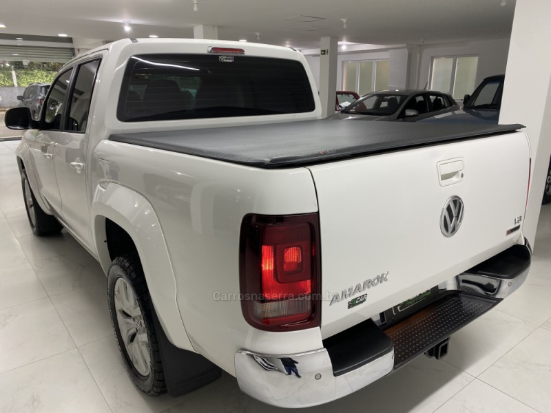 AMAROK 3.0 V6 TDI HIGHLINE CD DIESEL 4MOTION AUTOMÁTICO - 2021 - BENTO GONçALVES