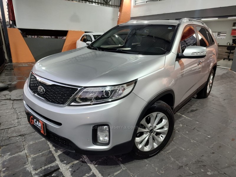 SORENTO 2.4 EX2 4X2 16V GASOLINA 4P AUTOMÁTICO