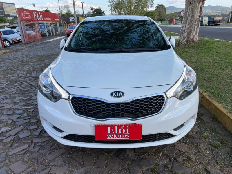 CERATO 1.6 SX3 16V FLEX 4P AUTOMÁTICO - 2014 - DOIS IRMãOS