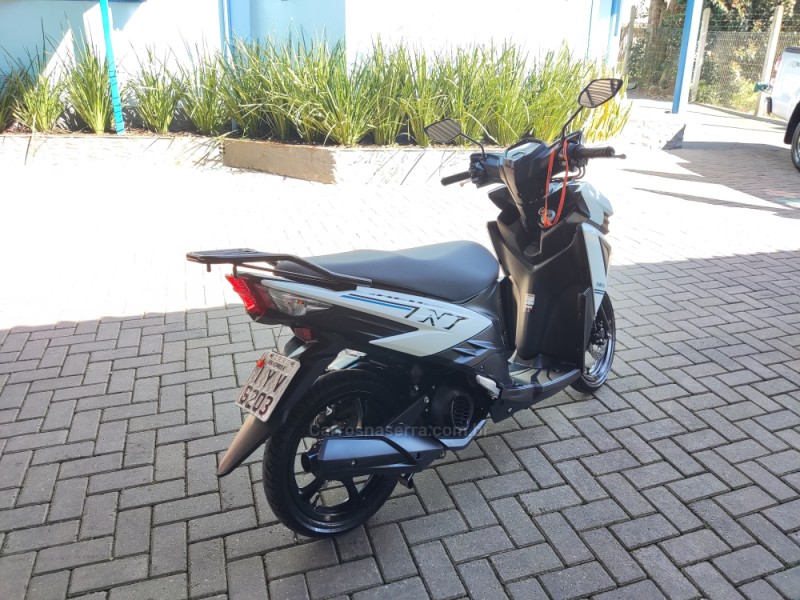 NEO 125 UBS - 2019 - CANELA