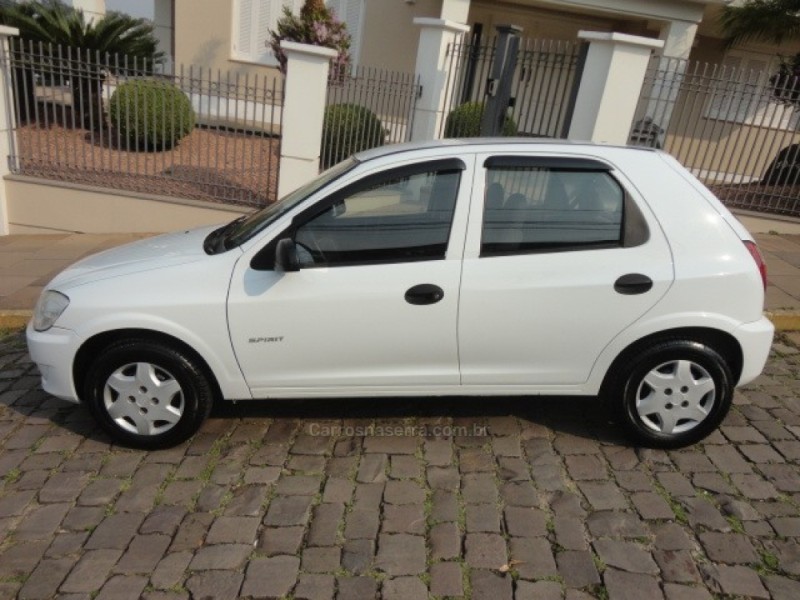 CELTA 1.0 MPFI SPIRIT 8V FLEX 4P MANUAL - 2011 - BENTO GONçALVES