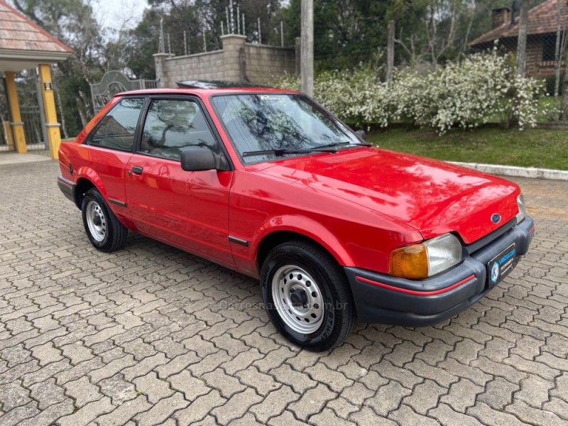 escort 1.6 mpi gl 8v gasolina 2p manual 1990 canela