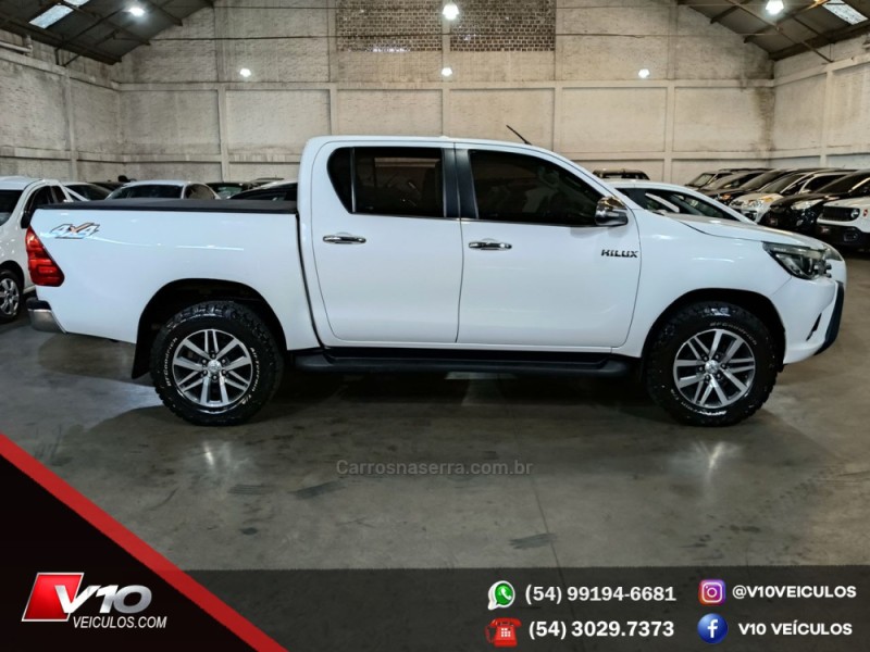 HILUX 2.8 SRX PLUS 4X4 CD TURBO DIESEL 4P AUTOMÁTICO - 2017 - CAXIAS DO SUL